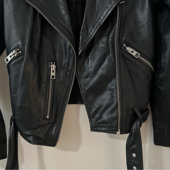 •SOLD• Black leather jacket - Picture 7 of 8